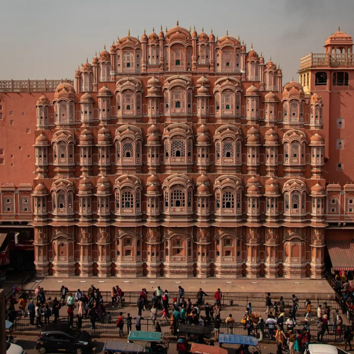 2025-10-04-—-India-web